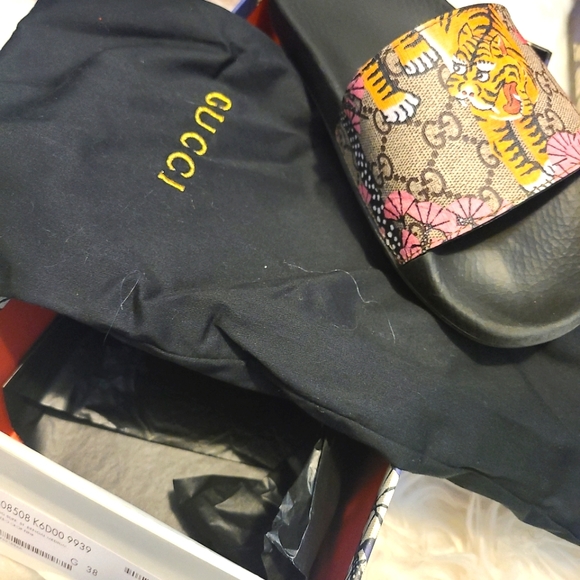 Authentic Gucci Slides - Picture 3 of 7